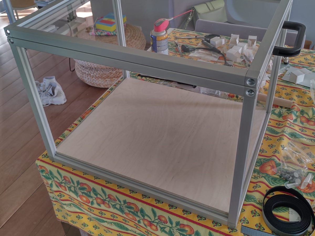 Het frame in aanbouw